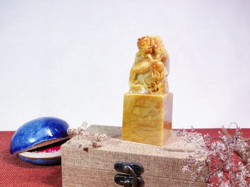 手工刻印客製公司印章 • 鴻圖大展 • 老撾石印章