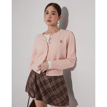 AIR SPACE PLUS 品牌LOGO刺繡圓領金屬扣長袖開襟針織衫(白/粉紅) 女裝 現貨 大尺碼 中大尺碼