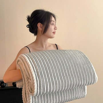 亞馬遜熱賣2025新款抽條陽離子兔毛絨條紋柔軟毛毯螺旋式包邊絨毯