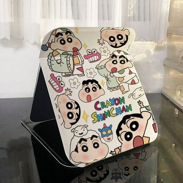 臺灣+免運✨鏡子 化妝鏡蠟筆小新化妝鏡可愛鏡子隨身摺疊便攜式臺式學生宿舍鏡子鏡子定製