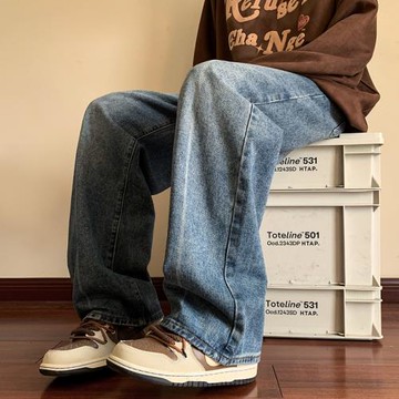 新款美式街頭潮流復古洗水寬松百搭休閑直筒闊腿藍色牛仔褲男ins
