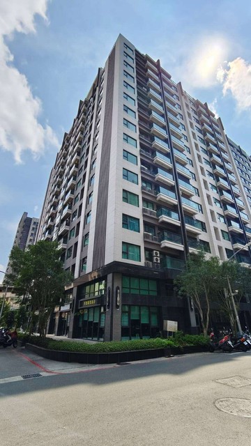 桂林商圈~大夢想家~2房2衛+平車｜高雄市小港區廈莊六街