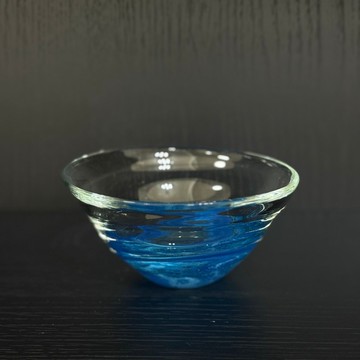 玻璃碗藍色厚身氣泡