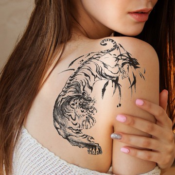 台灣現貨 猛虎下山👑大邱紋身👑【T05Z】 新 防水 紋身 刺青 貼紙 紋身貼 刺青貼 半甲 手臂 T05