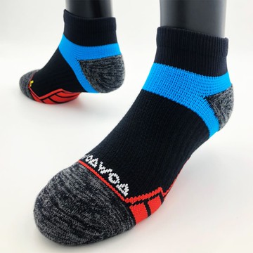 【WOAWOA】【能量激發登山襪-低筒】台灣製 登山襪 健走襪 機能襪 厚襪 足弓襪 壓力襪 除臭襪 短襪 運動襪 襪子