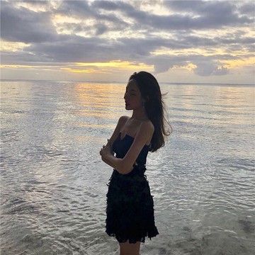 低胸小V 兩面穿 針織 背心 小可愛 平口 露肩 一字領 上衣 短版 顯瘦 爆乳 性感 比基尼 海邊 黑 ANNA S.199