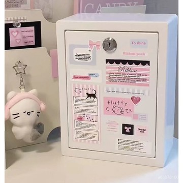 臺灣出貨🚚仿書本保險箱 私房錢收納 偽裝盒 小型 密碼保險箱 密碼鎖盒 金屬存錢罐 秘密隱蔽收納盒 多巴胺卡通收納箱i