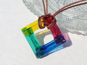 [Rainbow] 彩虹色夾層玻璃 (Irogasane [Rainbow]) 項鍊 [尺寸可選] [定做]