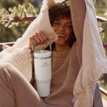 STANLEY 經典系列 IceFlow 手提吸管杯2.0 0.88L / 冰雪白