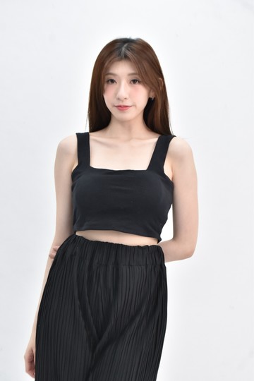 (XS（含）以下) yifan 韓牌 bra top方領黑色上衣