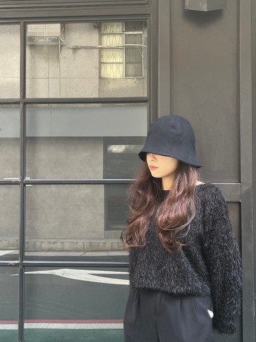 黑色毛料漁夫帽