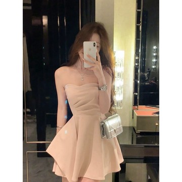 【❤️台灣現貨 隔日到貨】窈窕淑女短洋 不規則下襬洋裝 收腰性感短裙 抹胸連衣裙女 露肩粉色洋裝 派對洋裝 生日洋裝裙子