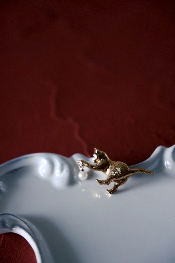 COR-DATE / 貓咪玩耍別針