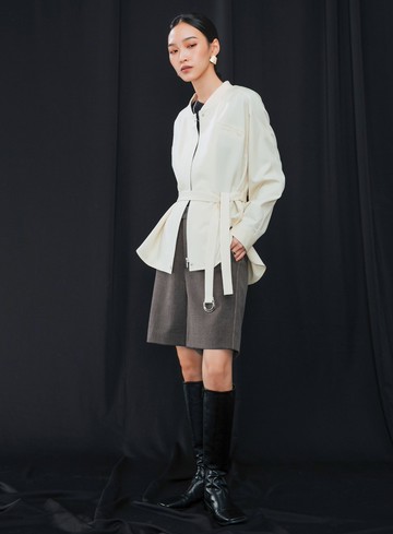 配色壓線膝上短褲