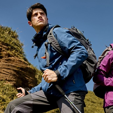 男款GORE-TEX  PACLITE+保暖羽絨二件式樂遊防水外套(A2GT2518M夜藍/防水/防風/透氣/風衣外套/禦寒/樂遊戶外)