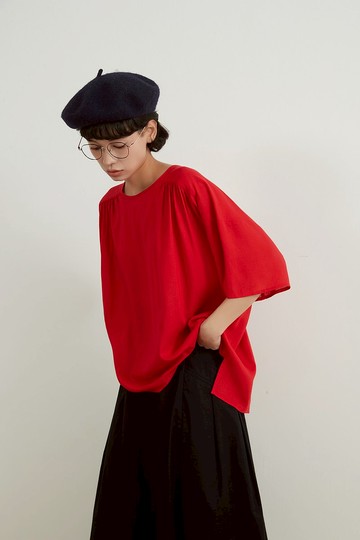 附貝殼釦的亞麻棉混紡抓皺短袖上衣