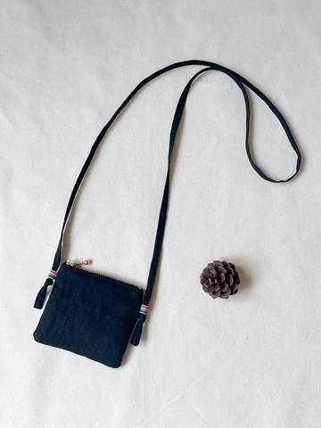 日本製 亞麻布質感絨皮迷你斜肩包 附拉鍊 升級再造品 musette
