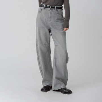 QUEENSHOP_F 女裝 刷白附皮帶繭型牛仔長褲 S/M/L 現+預 【04011855】