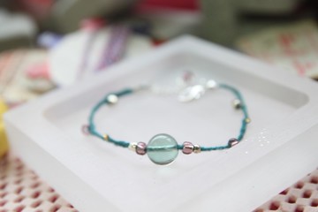 KNIT WITH LOVE 法國古董線 螢石手鍊