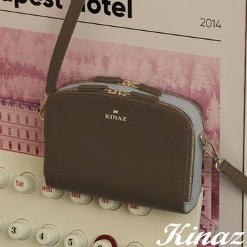 KINAZ 分層雙拉鍊撞色WOC貨幣斜背包-摩卡晴空-幸運小盒系列