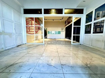 歸仁區六甲路上邊間大地坪優質地段透天店面｜台南市歸仁區六甲路
