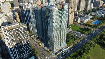 預售-美術一號院北高雄雙商圈，二房平車為全家人換｜高雄市鼓山區明誠四路