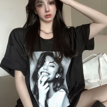 La Belleza圓領美國女孩印刷圖片棉質T恤