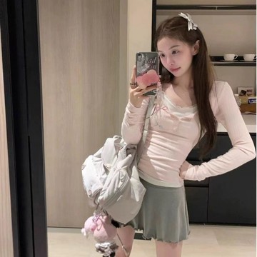 ♡ 𝑪𝒉𝒊𝒄 𝒖 ♡軟糯德絨打底衫女秋冬內搭美式純欲風蕾絲拼接長袖t恤假兩件上衣