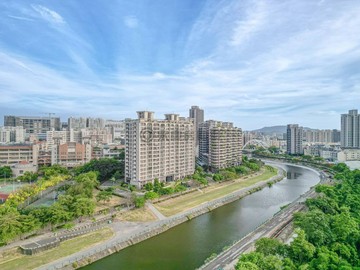 ⭐河景第一排｜福懋樹河堤｜稀有美二房平車⭐｜高雄市楠梓區德富街