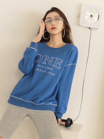 玩轉百tee．撞色拷克字母刺繡大學T