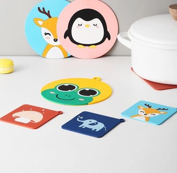 隔熱墊 隔熱墊防燙耐熱家用碗墊防水硅膠餐桌桌墊子菜餐盤鍋墊盤餐墊杯墊