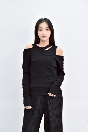 (S) anna 韓牌兩件式內刷毛黑色長袖上衣