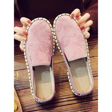 2025春秋款圓頭軟底女淺口平底防滑休閑跳舞一腳蹬老北京工作布鞋