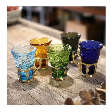 日本老件.昭和時期沖繩彩色玻璃塑膠簍空杯座小咖啡杯組.茶杯組