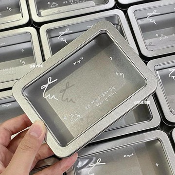 高顏值銀色磨砂鐵盒 開窗展示設計 方形吧唧小卡收納 高級感桌面整理盒 吧唧收納盒 透明收納盒 亞克力 防塵 掀蓋收納盒