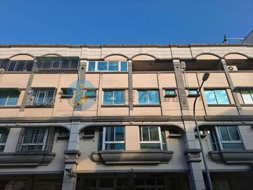 鳳頂商圈臨路透天店住｜高雄市鳳山區園茂路