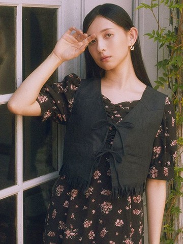 仿麂皮絨面流蘇造型綁帶V領背心(01000700500) - earth music&ecology