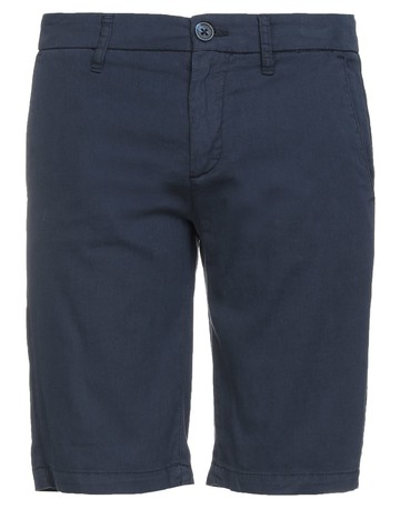 GUESS Shorts & Bermuda Shorts - Item 13555174