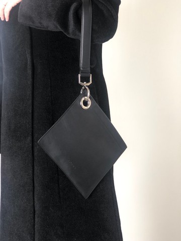 【 日本直送 名牌中古包 】LOEWE 羅威 零錢包 黑色 標誌 皮革 vintage 古董 舊款 2w2ru5