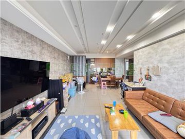 楠梓高中河景邊間四房大平車｜高雄市楠梓區寶溪北街