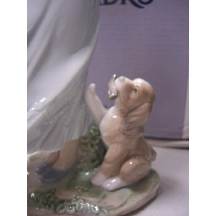 リヤドロ Lladro Whispering Breeze MIB