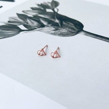 現貨專區｜微小美好幾何耳環(BPE35)｜送禮精選店家★Reyna jewelry 女王飾品