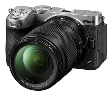 Nikon Z5IIC+NIKKOR Z 24-200MM f4-6.3 公司貨
