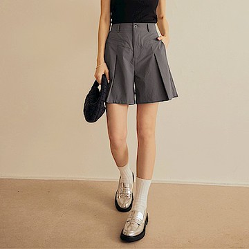 涼感．抗UV打褶寬口冰河系防曬短褲-OB大尺碼