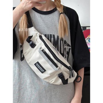 工裝休閑反光胸包女日系原宿ins小眾潮流運動大容量男腰包斜挎包