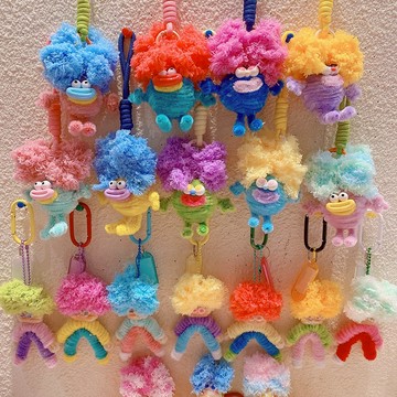 {現貨 快速出貨}雨朵 C017 小丑泡麵頭玩偶掛件