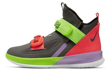 LEBRON SOLDIER 13 THUNDER GREY