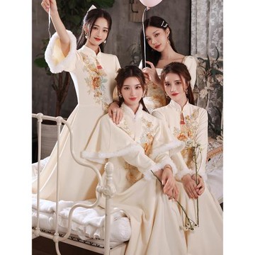姐妹團中式婚禮香檳色長款伴娘服