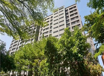勝美術登峰大二房平移休旅車位屋況佳｜台中市西區大忠南街
