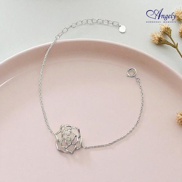 【Angely專櫃】時尚設計簍空山茶花真鑽手鍊